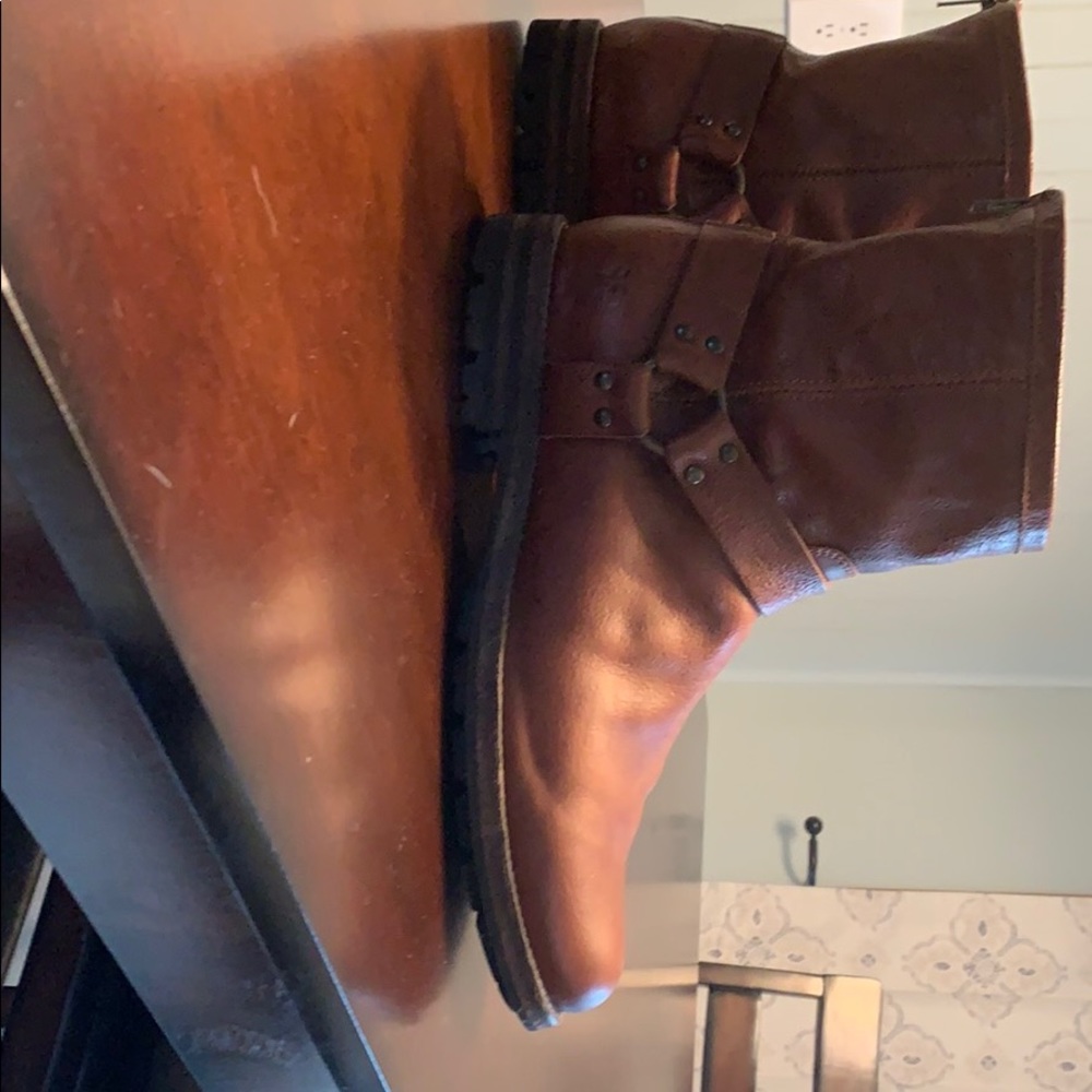 Men’s Frye boots